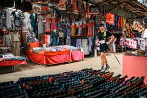 BIB: 
                            <button type="button" onclick="openModal(25559149)" class="btn btn-primary btn-sm float-right btn-popup" data-toggle="modal" data-target=".modal-high-quality">
                        <i class="fas fa-shopping-cart"></i> Add to Cart
                    </button>
                                            <button type="button" onclick="isThisMe(25559149, true)" class="btn btn-success btn-sm float-right btn-popup btn-isme hidden" data-toggle="tooltip" data-placement="bottom" title="นี่คือรูปของคุณใช่ไหม คลิกที่นี่เพื่อเอาเข้าอัลบั้ม">
                        <i class="fas fa-plus"></i> Add to album
                    </button>
                    <button type="button" onclick="isThisMe(25559149, false)" class="btn btn-warning btn-sm float-right btn-popup btn-isnotme hidden">
                        <i class="fas fa-ban"></i> Remove from album
                    </button>